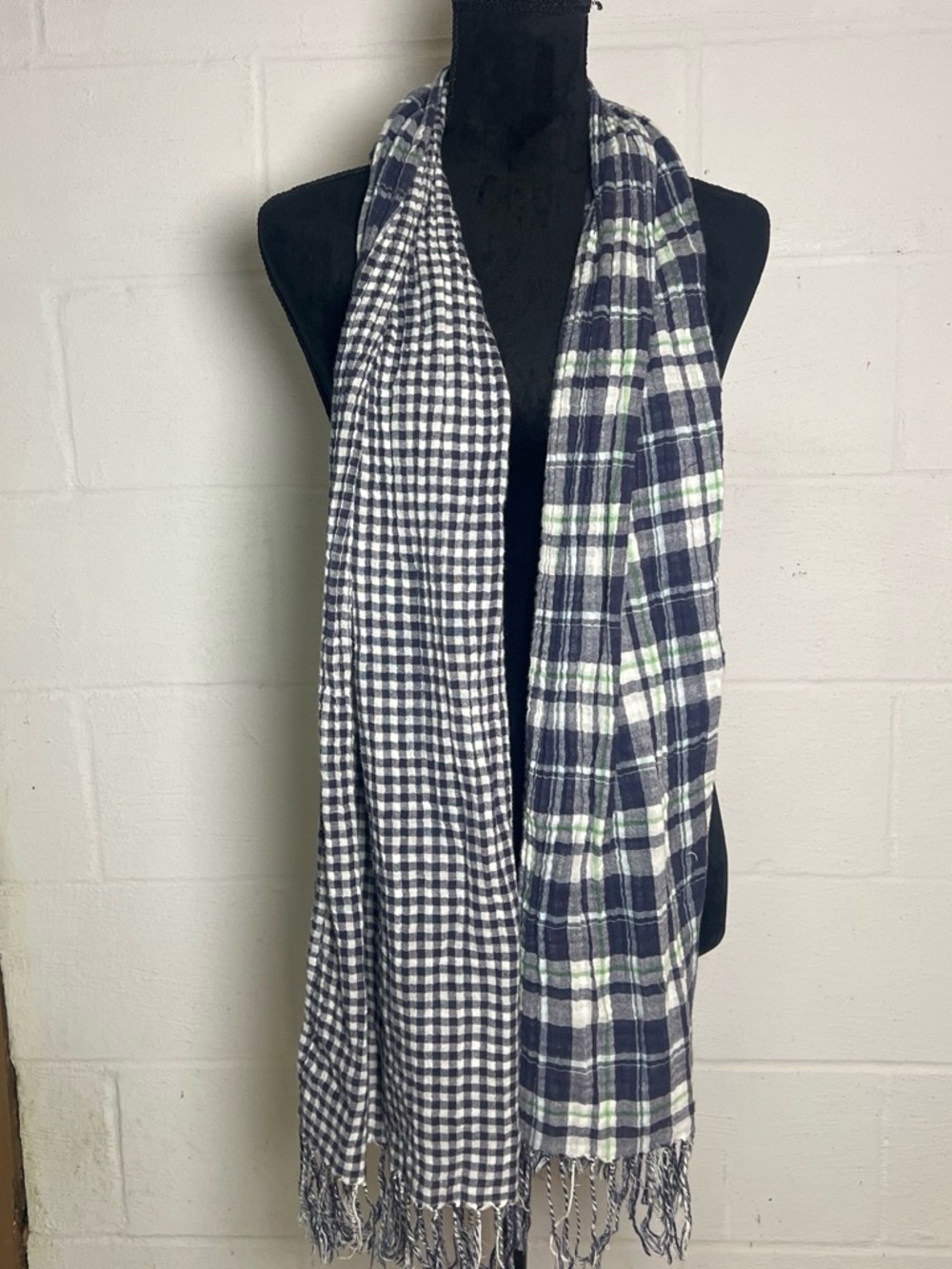 Aeropostale Navy, White & Green Plaid Scarf